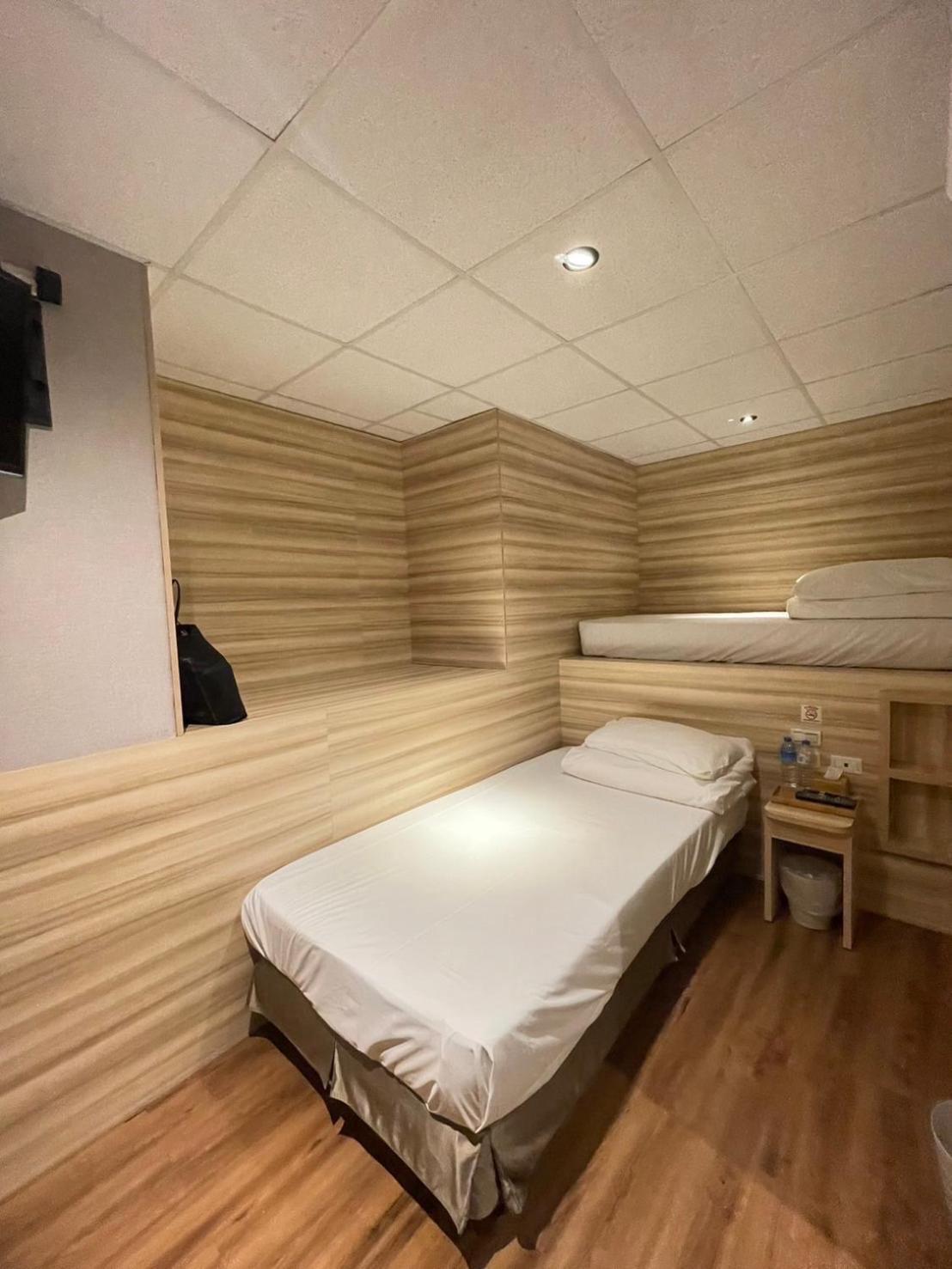 Bed and Breakfast Smile comma Taipei Esterno foto